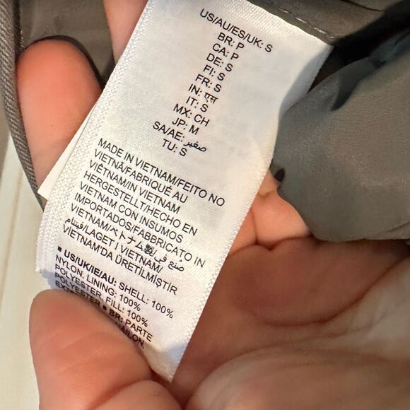 Amazon small nylon puffer coat gray jacket - Picture 5 of 5